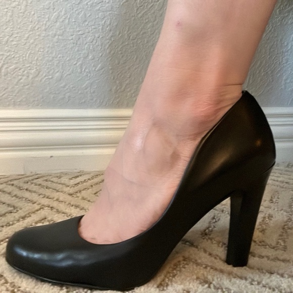 Jessica Simpson leather pumps - size 8.5 - Picture 7 of 7